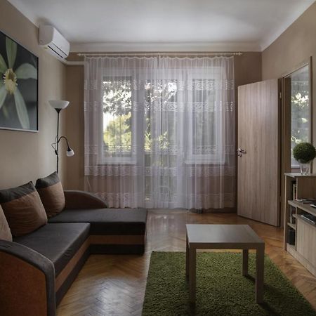 Koroesi Apartman Печ Экстерьер фото