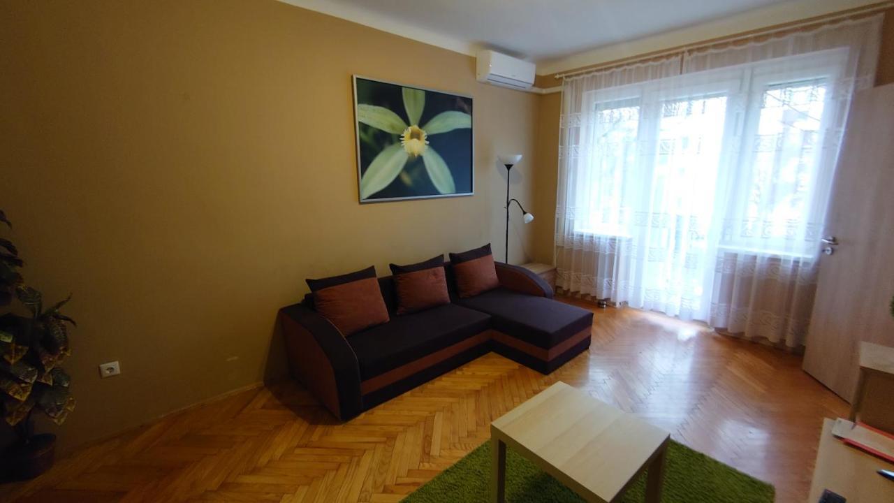 Koroesi Apartman Печ Экстерьер фото