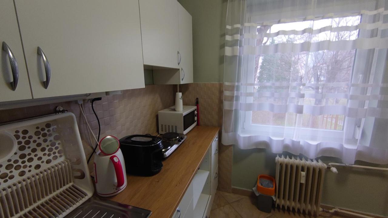 Koroesi Apartman Печ Экстерьер фото