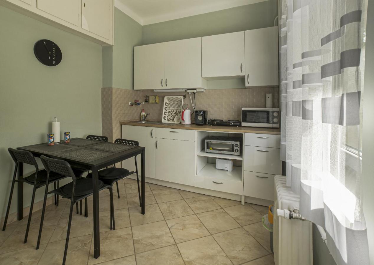 Koroesi Apartman Печ Экстерьер фото